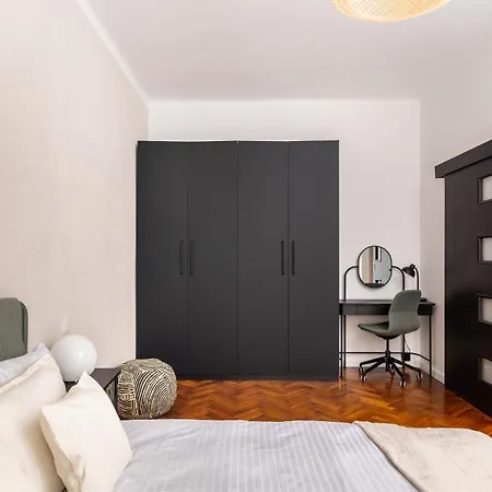 דירה Slowackiego 43 *