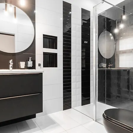 דירה Slowackiego 43 *